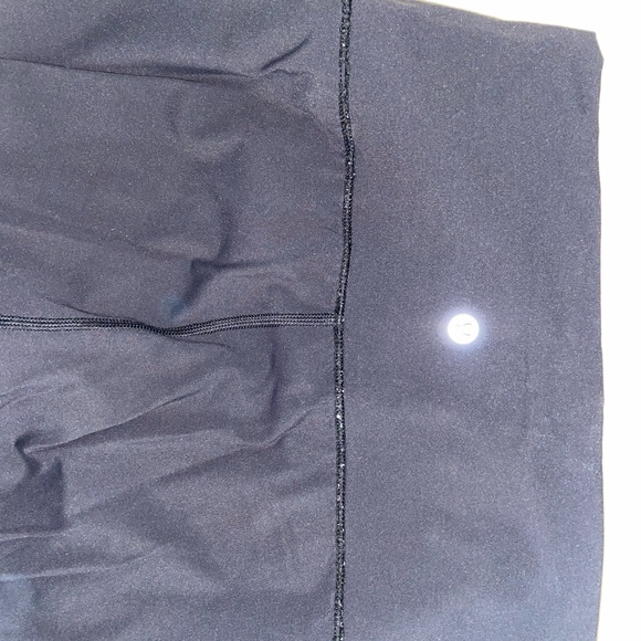 LULULEMON BLACK ALIGN LEGGINGS - Picture 3 of 5